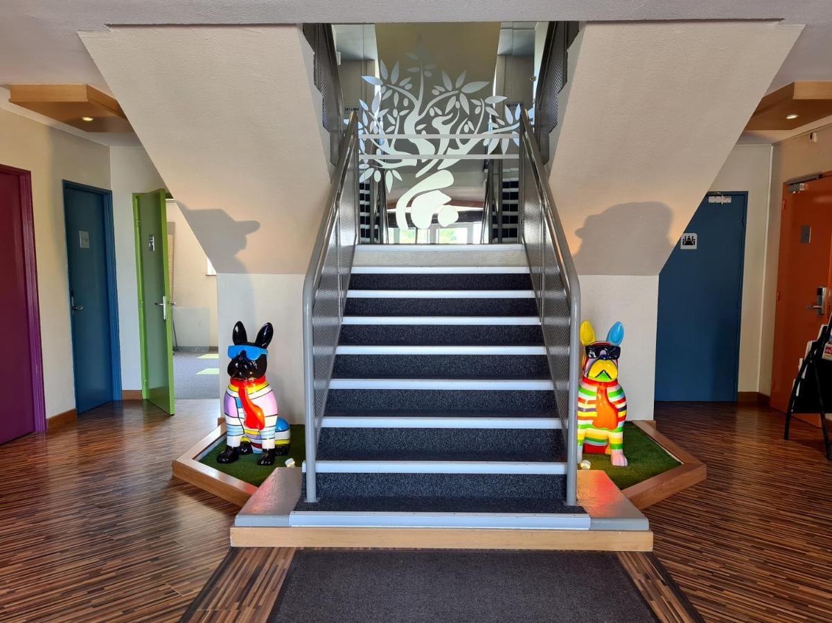 The Originals City Hotel Marseille Aeroport Витроль Экстерьер фото