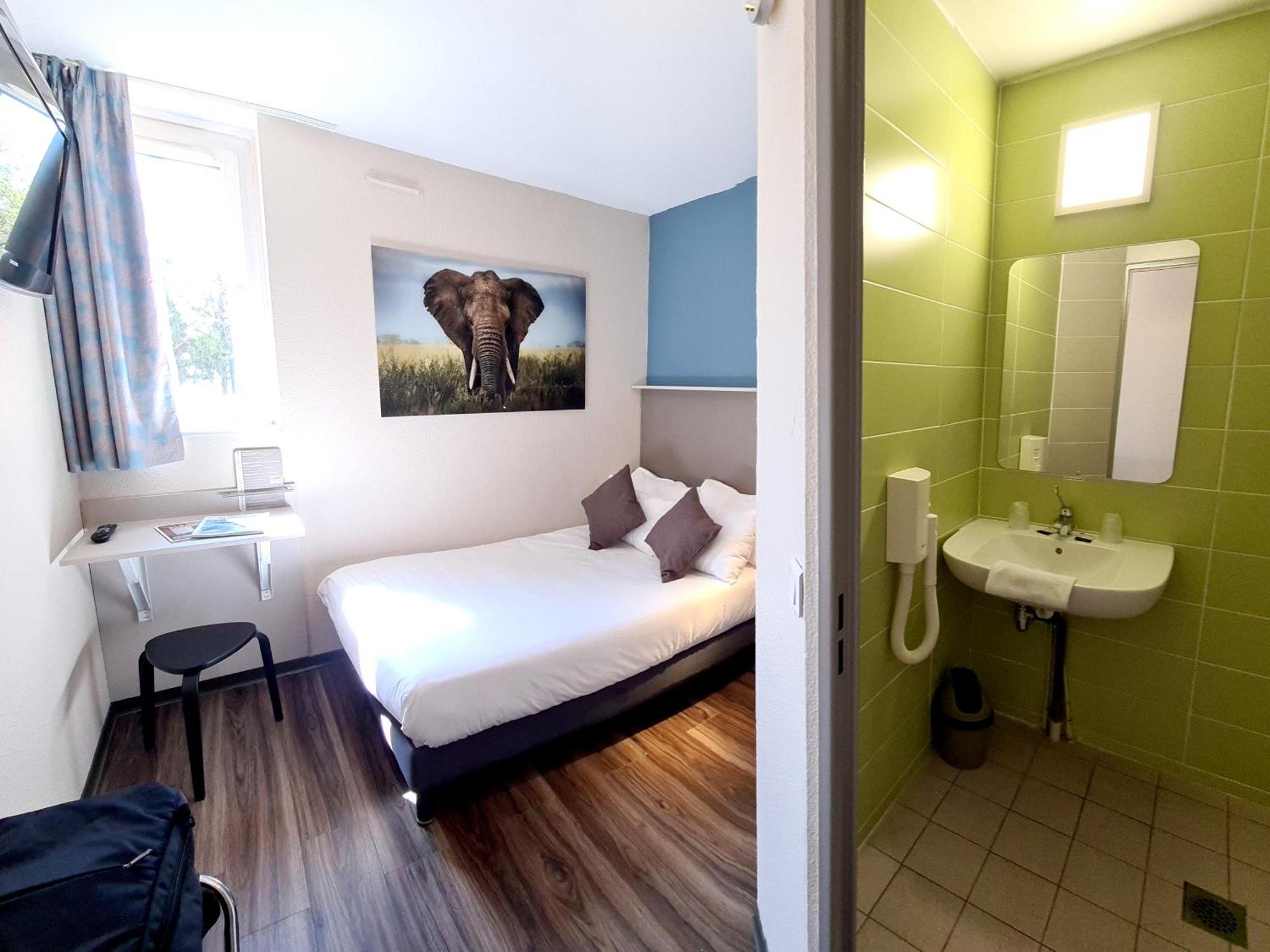 The Originals City Hotel Marseille Aeroport Витроль Экстерьер фото